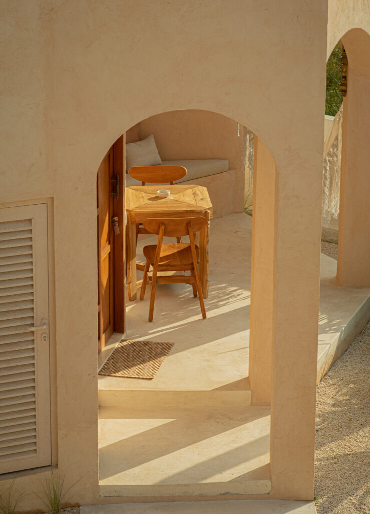 Seamless microcement finish for Bali outdoor terrace