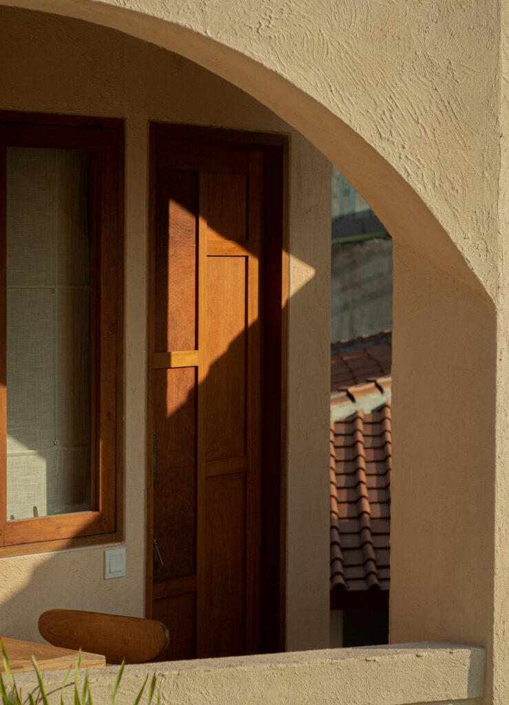 Breathable insulation render for tropical exterior walls Bali