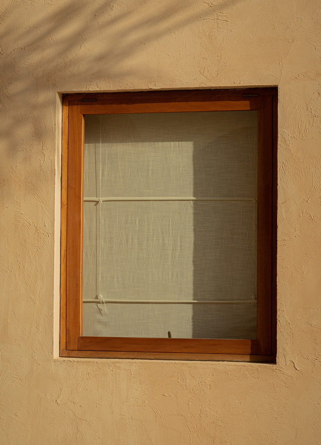 Mineral feature wall with handmade plaster texture Bali