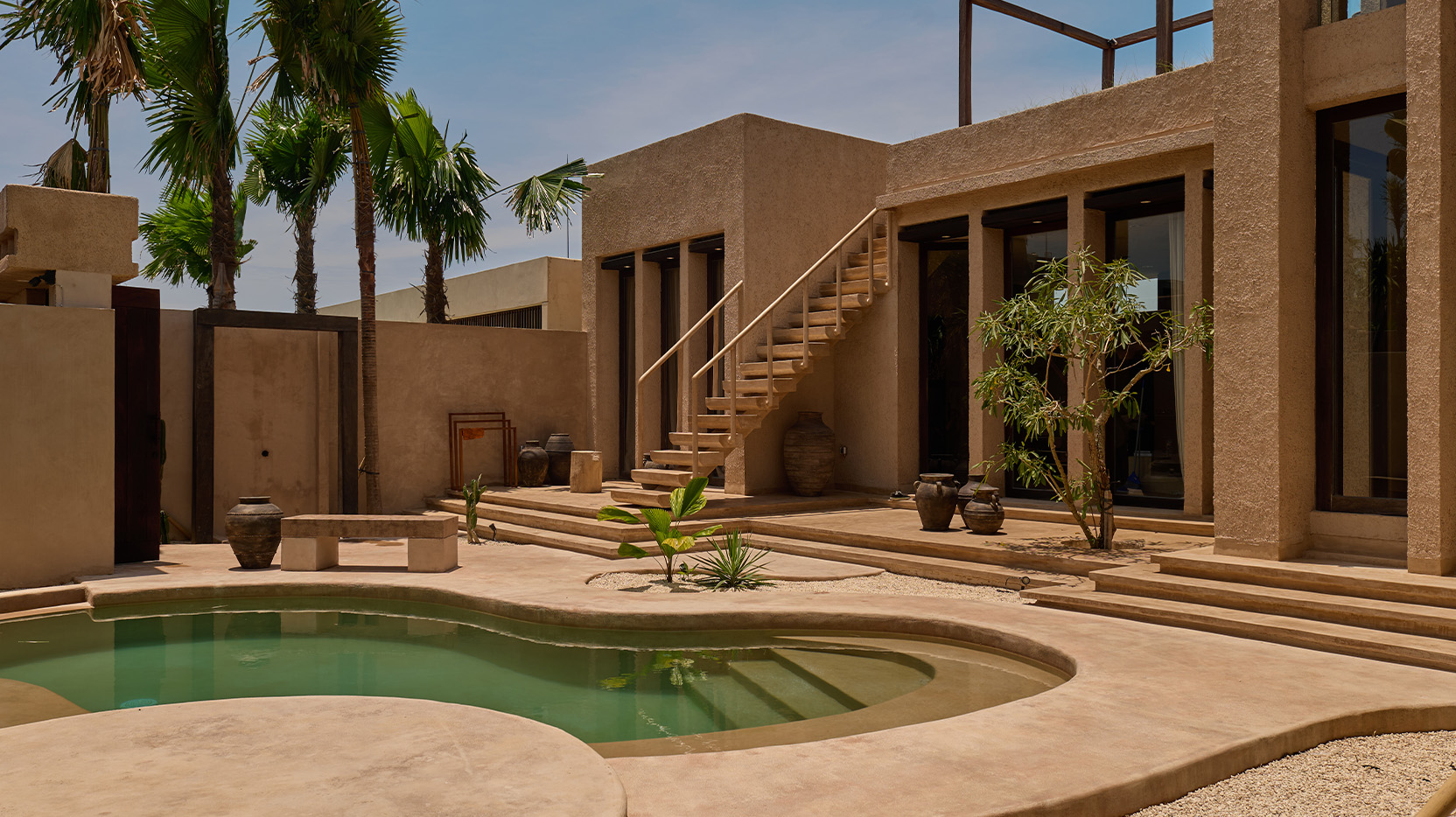 Seamless microcement finish for Bali outdoor terrace